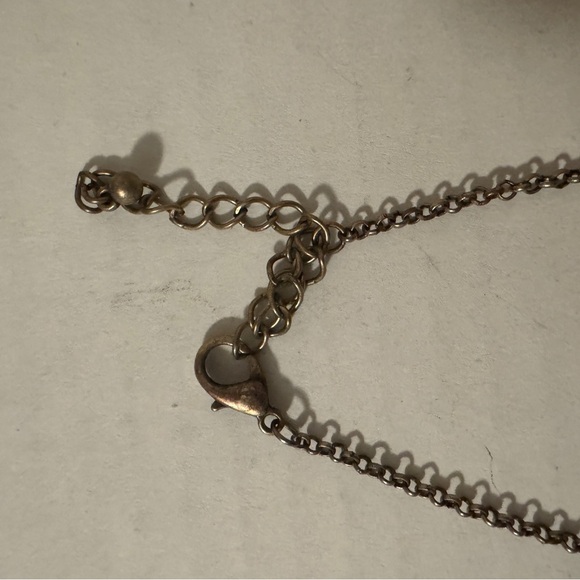 Elegant Multi-Color Floral Necklace - Picture 3 of 3